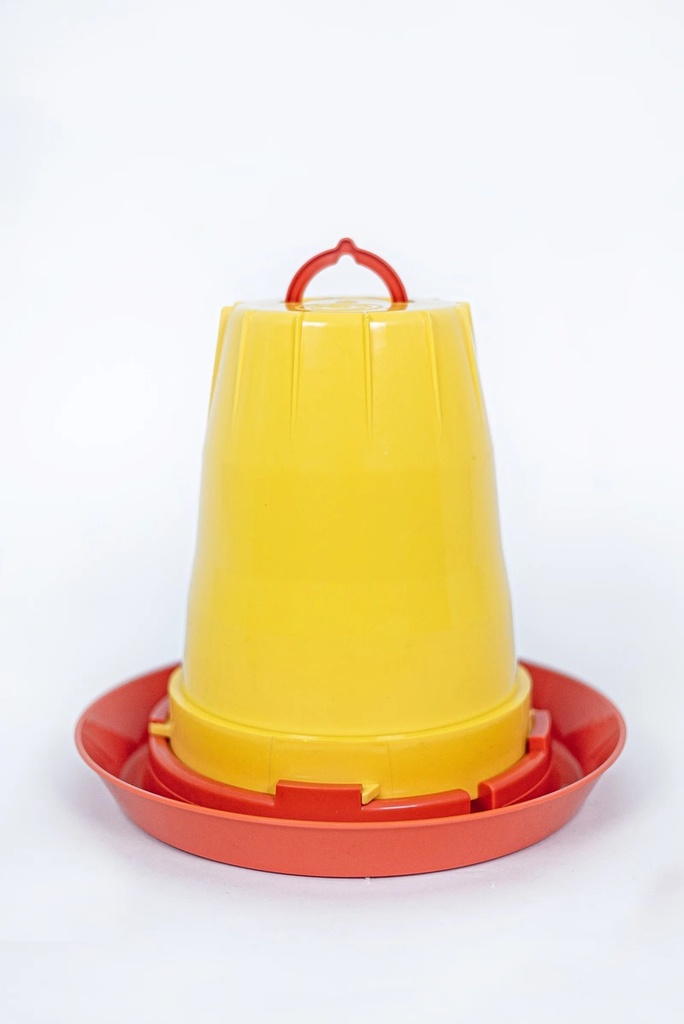 BEBEDERO PARA POLLO IGNITION BLANCO 5 LITROS