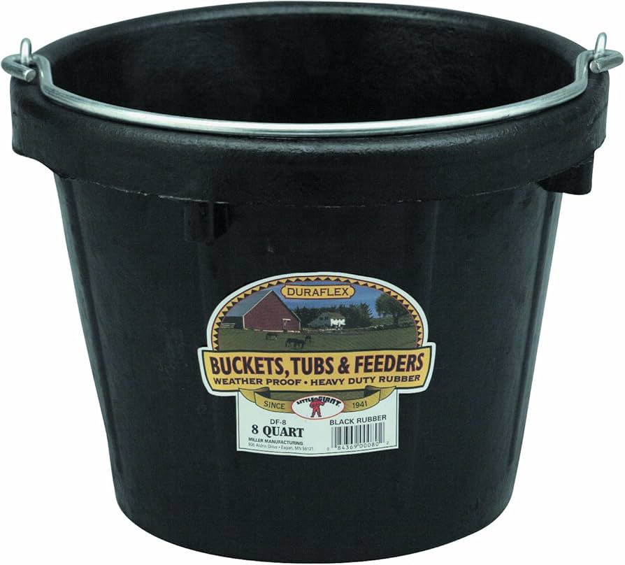 CUBETA PARA CABALLO DE HULE LITTLE GIANT 8 LITROS REDONDA