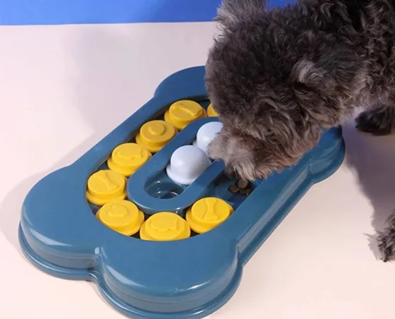 JUGUETE PARA PERRO PLATO INTERACTIVO BRINK