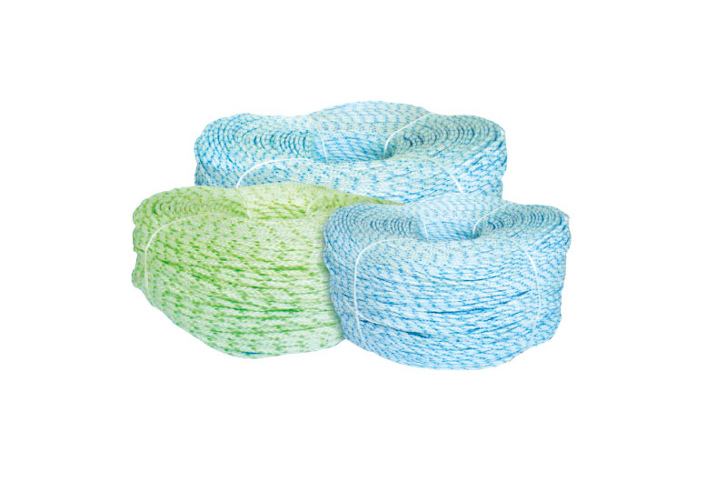 LAZO PLASTICO TRENZADO 3/4 x 1 METRO